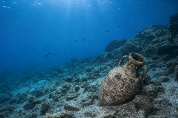 Home Archaeology Amphora